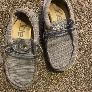 Big kids size 3 girls gray hey dudes